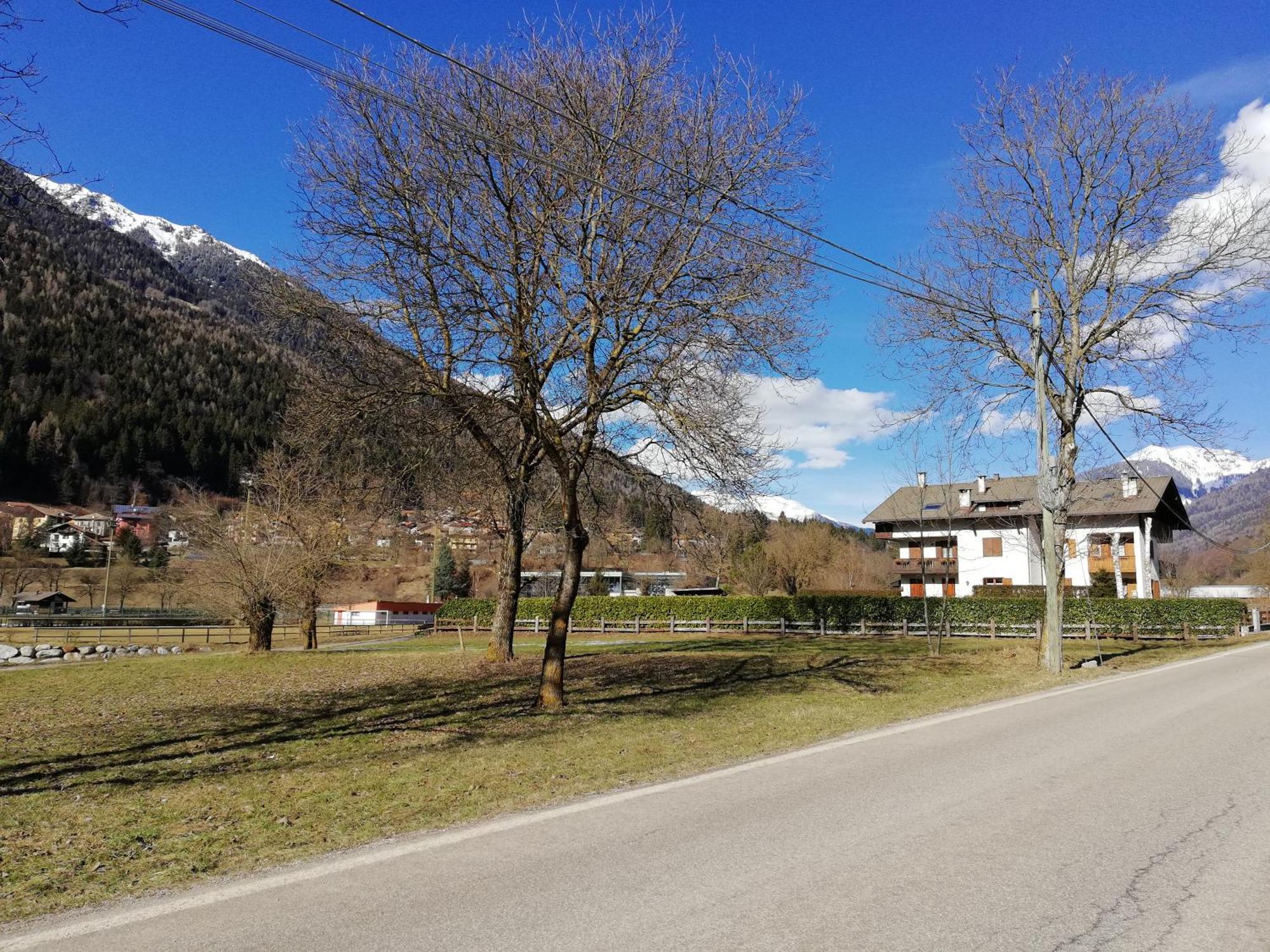 Attico Abbraccio Di Luce Apartman Spiazzo  Kültér fotó